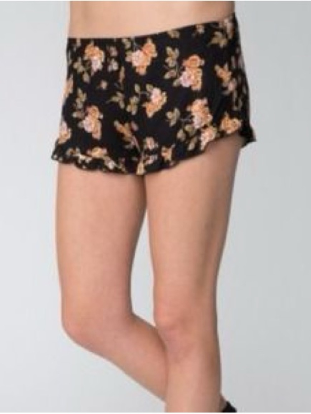 BRANDY MELVILLE MINI VODI RUFFLE FLORAL SHORTS